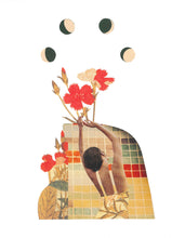 Charger l&#39;image dans la visionneuse de la galerie,Collage manual, minimalista en tonos cálidos, representa una mujer que florece con los brazos extendidos hacia la luna, representada en sus distintas fases.