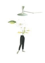 Cargar imagen en el visor de la galería, Collage de figura femenina que florece de cintura para arriba bajo la luz de una lámpara de diseño.